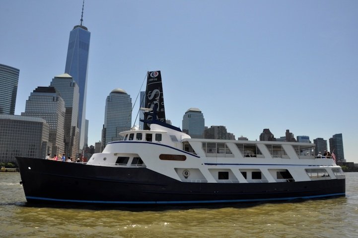 Luxury boat rentals New York, NY | Custom Mega yacht 5483