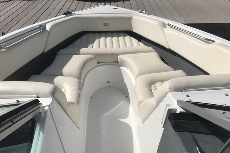 Boat Rentals in Hampton Bays