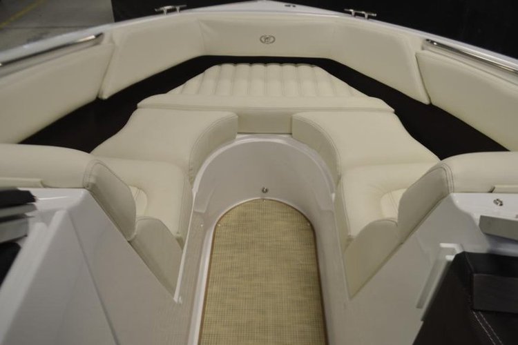 Boat Rentals in Hampton Bays