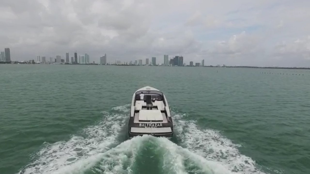 van dutch boats miami luxury boat rentals miami beach fl vandutch motor yacht van dutch boats miami luxury boat rentals miami beach fl vandutch motor yacht