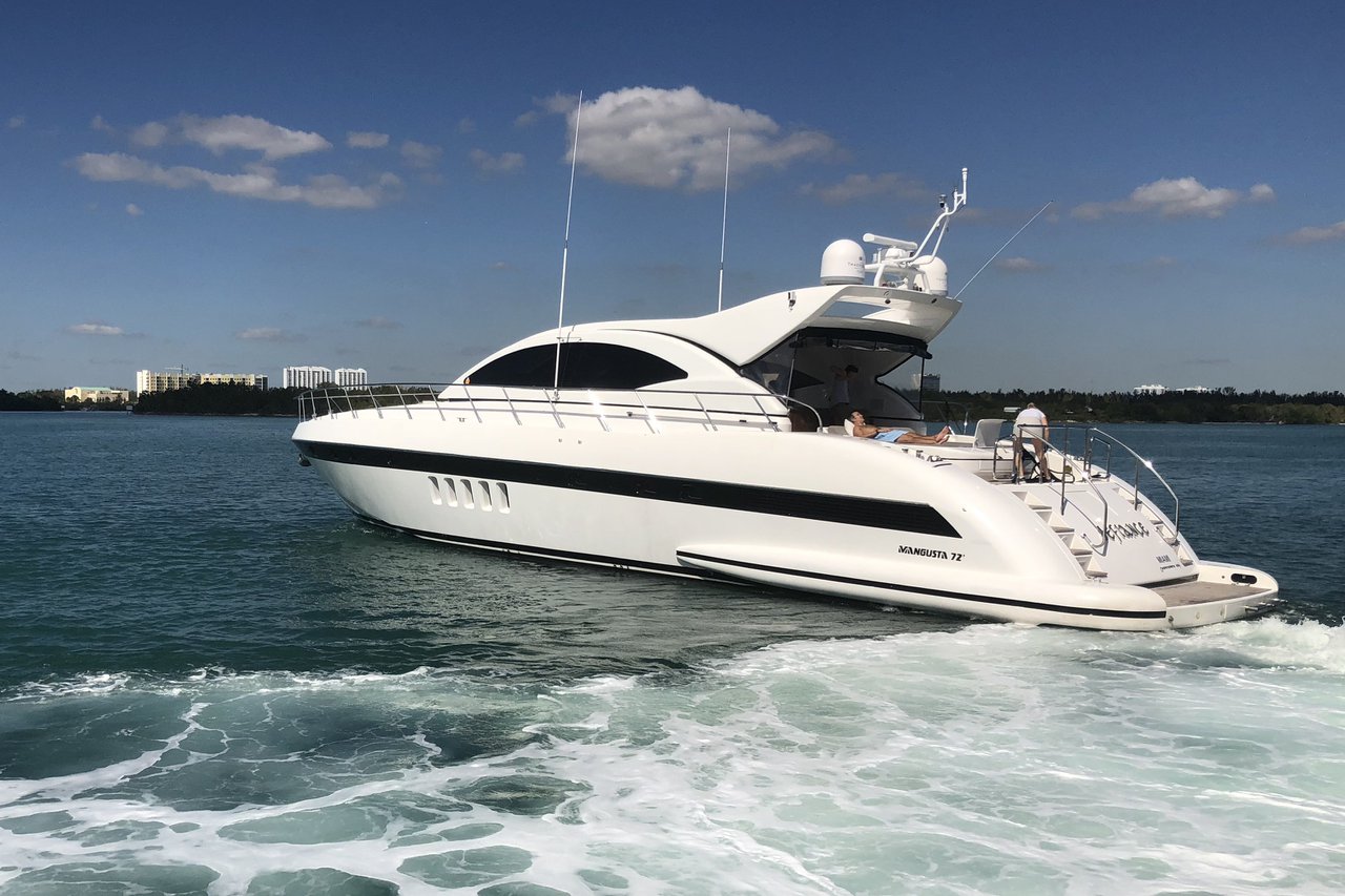 ta bay boat jet ski rentals ta fl luxury boat rentals miami fl mangusta motor yacht 9858 ta bay boat jet ski rentals ta fl luxury boat rentals miami fl mangusta motor yacht 9858
