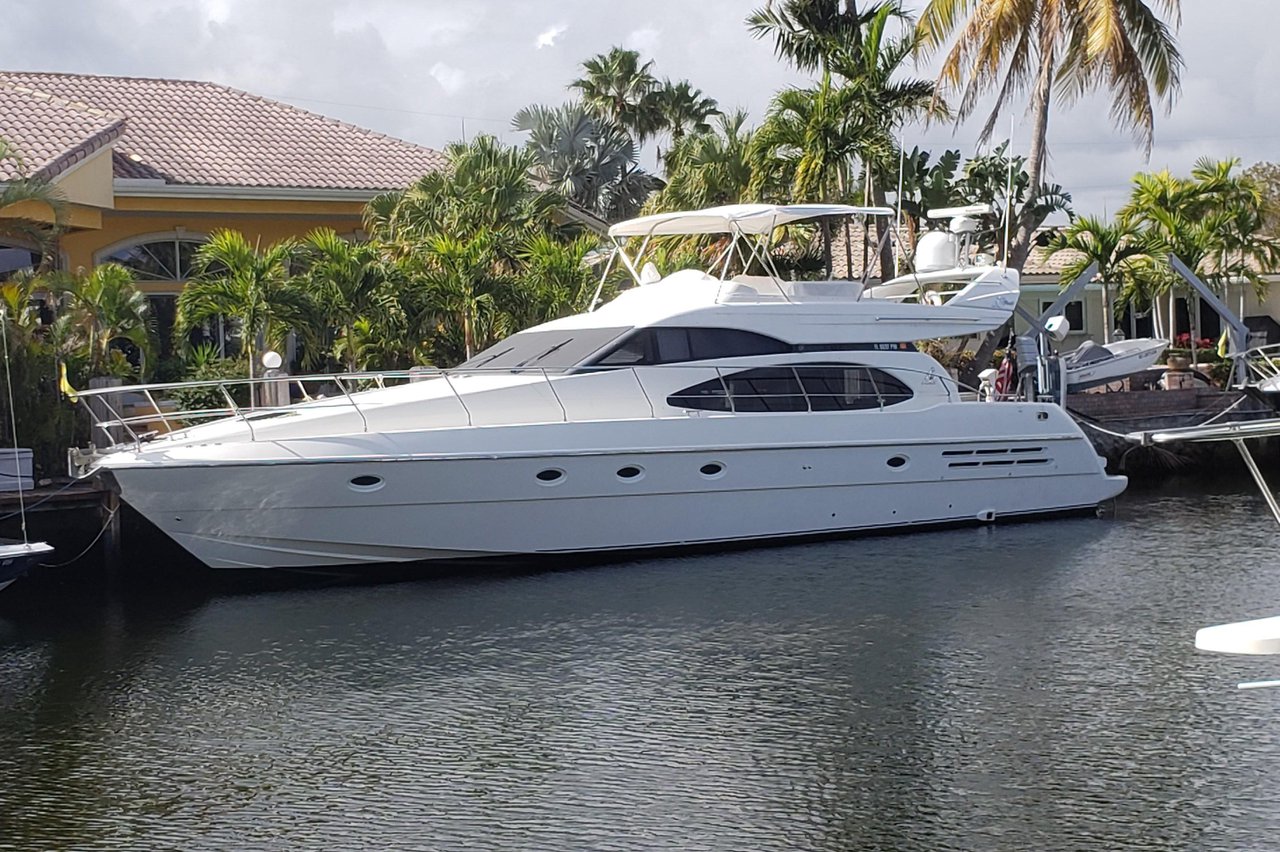 Luxury Motor Boat Rental Fort Lauderdale, FL 58' AZIMUT Flybridge Sailo 28680